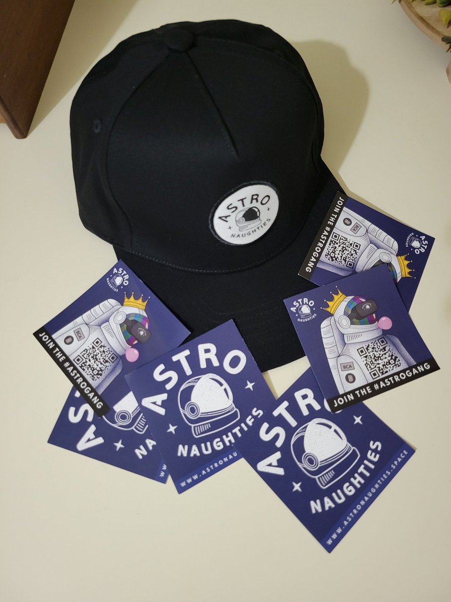 Defi_daemon's tweet photo. My Astro cap and stickers have arrived! Thank you @AstroNaughties for this gift.
#SoloNation if you would like a shot at one of these get yourself an asto and join the #moonpoloclub in Astronaughties discord. They do #giveaways every Friday.
https://t.co/EbkYY0vHM8
#XRPL $SOLO https://t.co/hjot0VNVOM