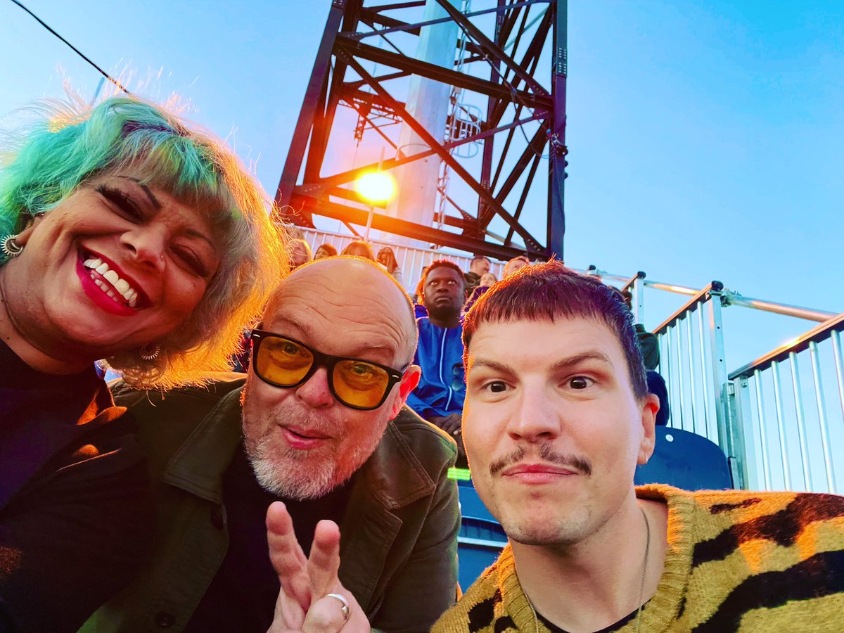 lararatnaraja's tweet photo. Tonight the sun shone for us.. utterly spectacular dress rehearsal for  the #openingceremony #B2022 @birminghamcg22 . If that’s what Birmingham does for a rehearsal the real thing is going to be incredible. Amazing production team, performers and ❤️ the volunteers #nospoilers https://t.co/zI7BgH8RUl