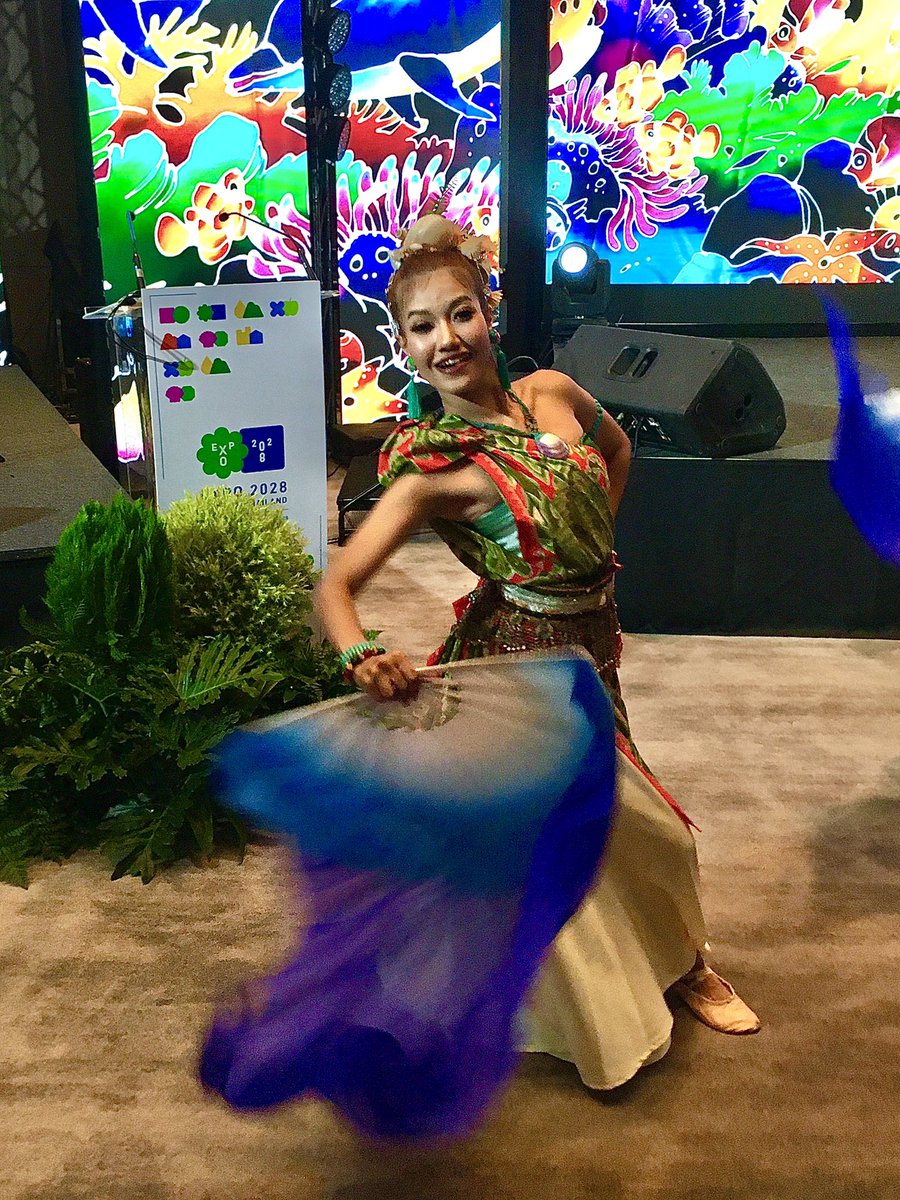 SangratTanee's tweet photo. 🇹🇭’s #TCEB displays dazzling colors+determinatn to host #SpecializedExpo 2028 - Phuket 🇹🇭 under theme “Future of Life: Living in Harmony, Sharing Prosperity,” to Bureau of International Expositions (BIE) during a visit.

#สื่อสารการทูตไทยเชื่อมไทยสู่สากล #CommunicateXConnect https://t.co/aaNSCbEyQG