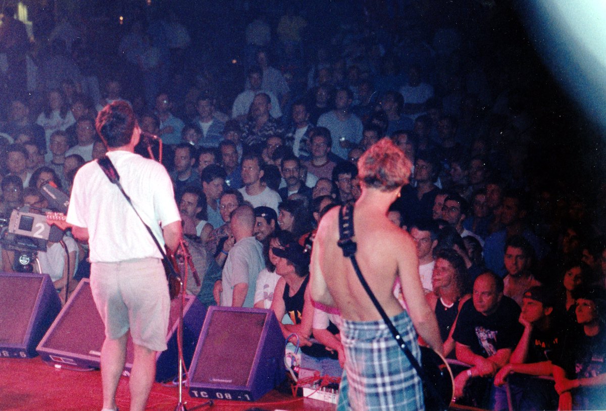 BedrokkV8's tweet photo. Here is a little Throwback. #SteveNegus #drewwinters
1997-06-13 - Germany - Offenbach - Stadthalle - #Bedrokk - support act for #Saga 20th Anniversary Show . https://t.co/3svchw1kc7