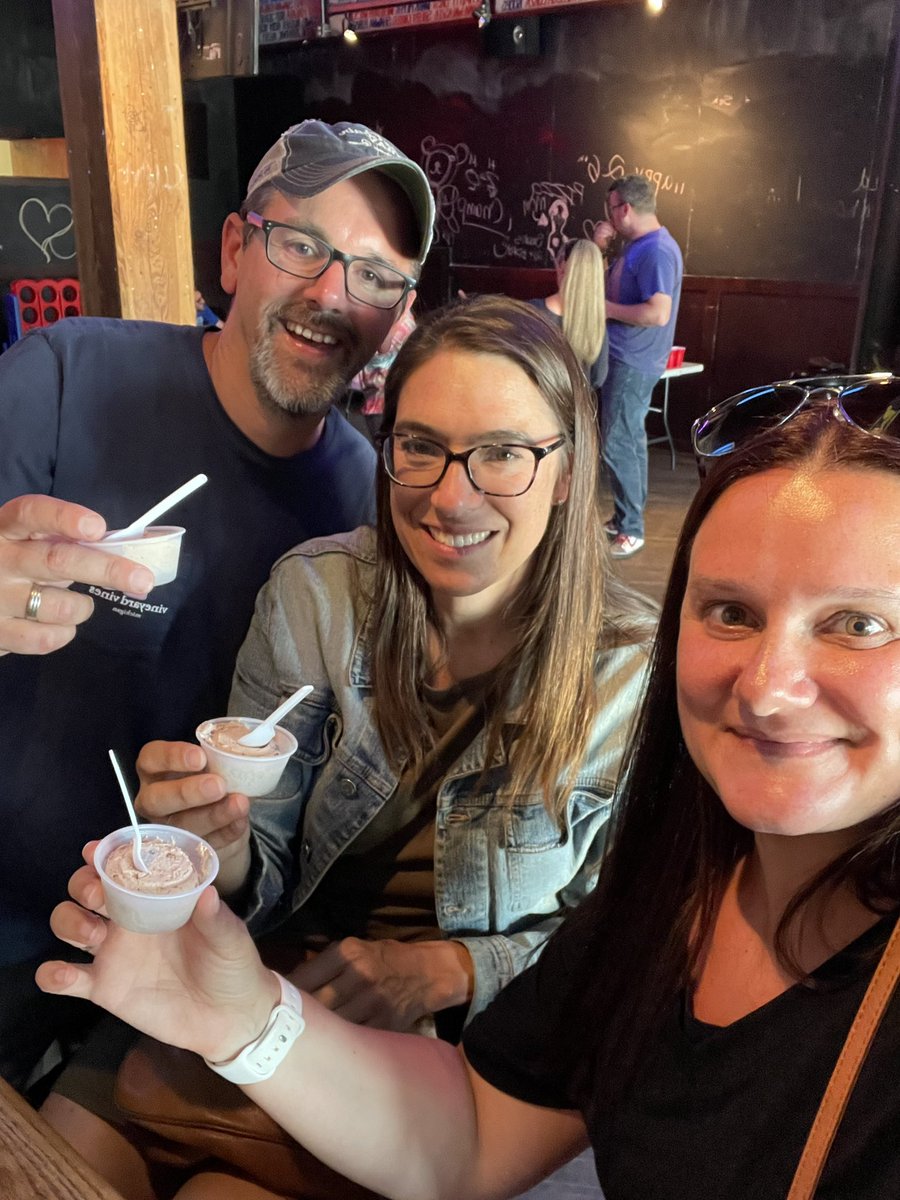 PetrouChristine's tweet image. Group FUN after hours. Group.getPuddingShot();
#MiSTEM #MiCoding