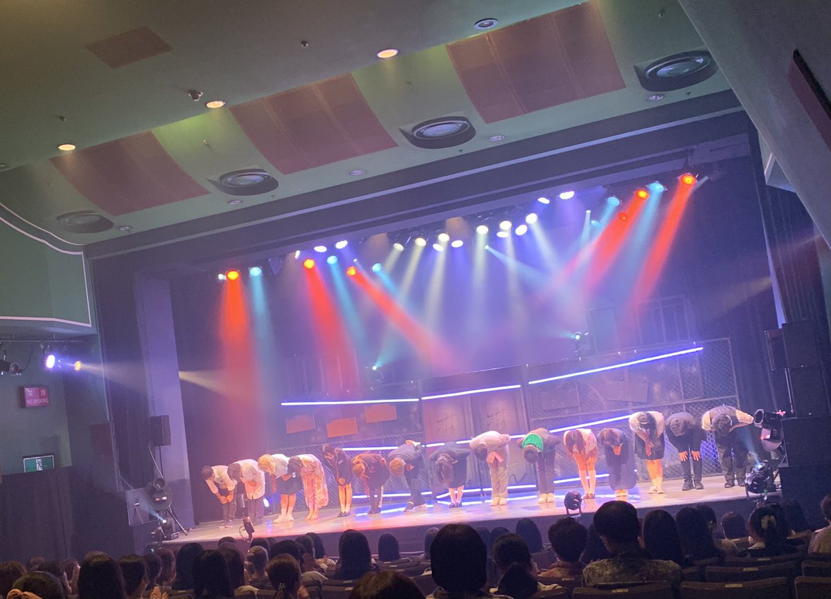 ookami_stage's tweet photo. 舞台 #オオカミの誘惑 前半が終了しました！
多くの皆さんの温かい拍手が、稽古から前半千穐楽まで駆け抜けたキャスト、スタッフにとって最高のプレゼントでした！

前半チームの熱い気持ちを後半に引き継ぎ、一緒に一丸となって最後まで皆さんにこのオオカミの誘惑をお届けしていきたいと思います！ https://t.co/R1uFP0KtRs