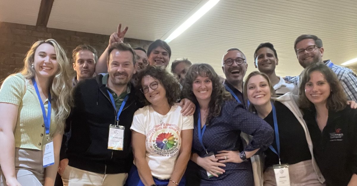 mozbun1's tweet photo. Great times and science! ⁦@OncoVirus_Leeds⁩ ⁦@WeitzmanLab⁩ ⁦@MollyBristol⁩ ⁦@SciVirusGuy⁩ ⁦@gstarrett⁩ ⁦@CharmanMatthew⁩ ⁦@ejoeyward⁩  ⁦@the_real_KVD⁩ https://t.co/NpPj2U4Qsp