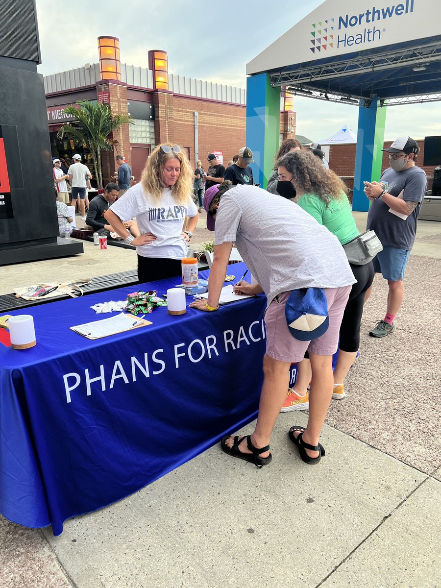 RAPPcampaign's tweet photo. A first for RAPP: We’re at a @phish show in Jones Beach talking with Long Islanders about reuniting families, ending mass incarceration and healing communities. 

Thanks @PhanForRacEq for partnering with us. https://t.co/i5yMGCzNgC