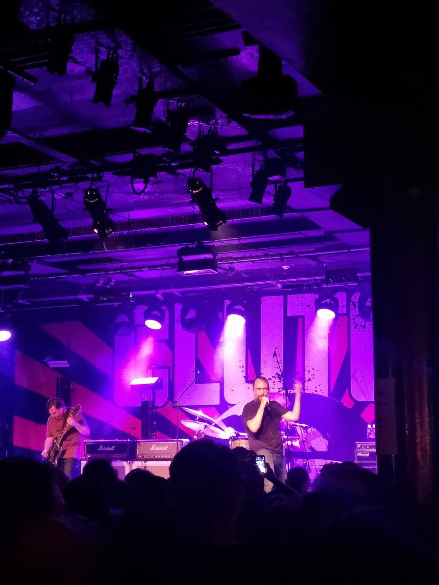 slayer_1977's tweet photo. Just seen the best rock band in the world tonite 🔥🔥👌@clutchofficial @LimelightNI #neilfallon https://t.co/BMqHnk095J