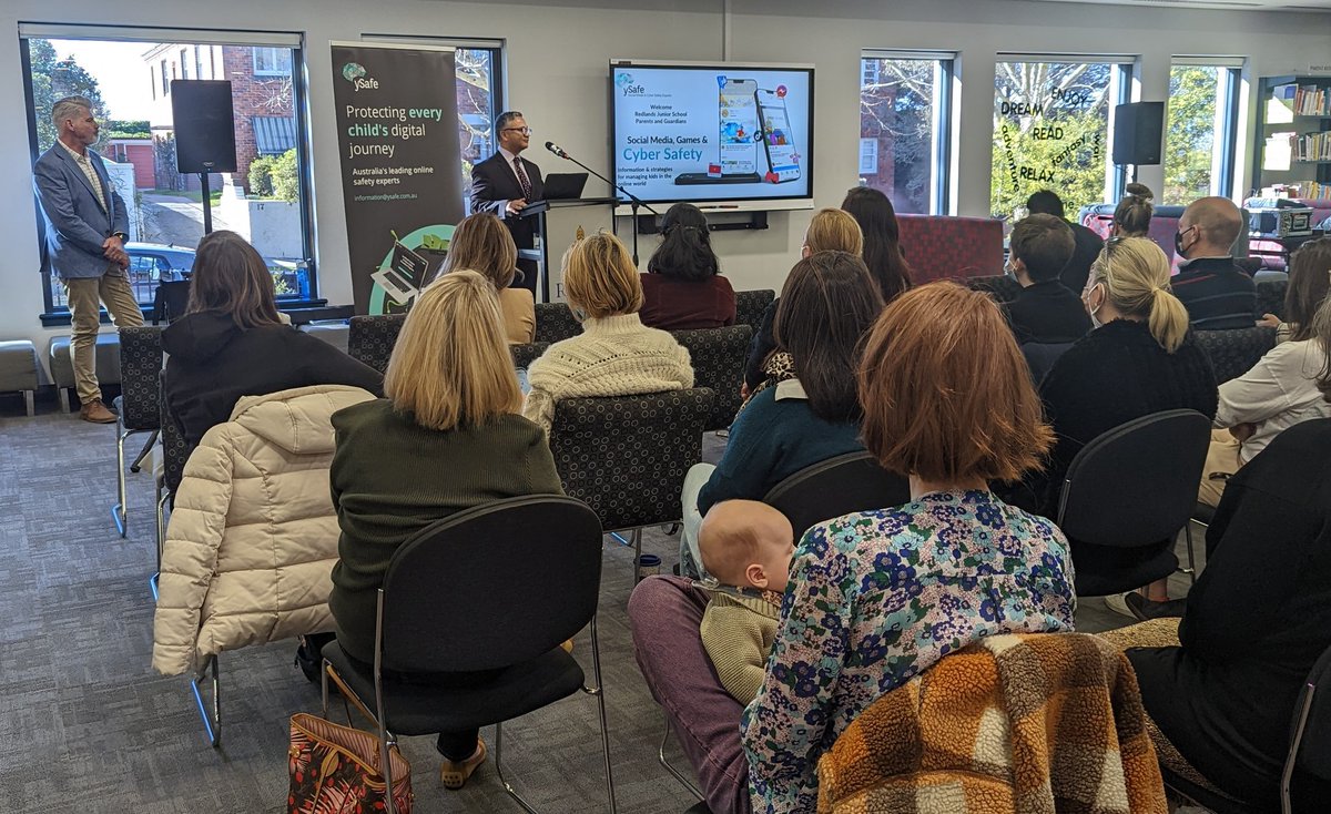mlobrien1's tweet photo. Great to welcome #ySafe running parent sessions on "Info. & strategies for managing kids in the online world".
What an impressive turn out for 9.30am @Redlands_School!πππ
https://t.co/R5kTmjSpVz
#wellbeing #esafety https://t.co/6h2pJTA65v