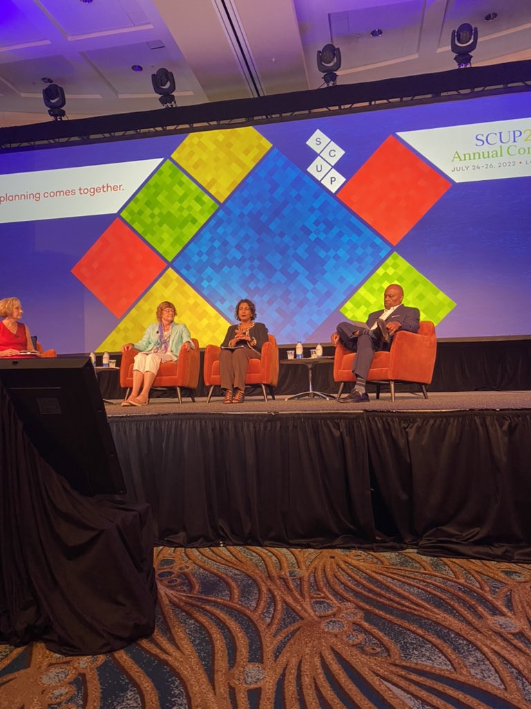 DrPamLuster's tweet photo. Check out my friend @MiraCostaPrez keynoting #SCUP22 #WorkforceDev #StrongWorkforce #Regionalwork #CollabnotCompete #SDICCCA @CalCommColleges #VUCAWorld https://t.co/O2HqbwrjHr