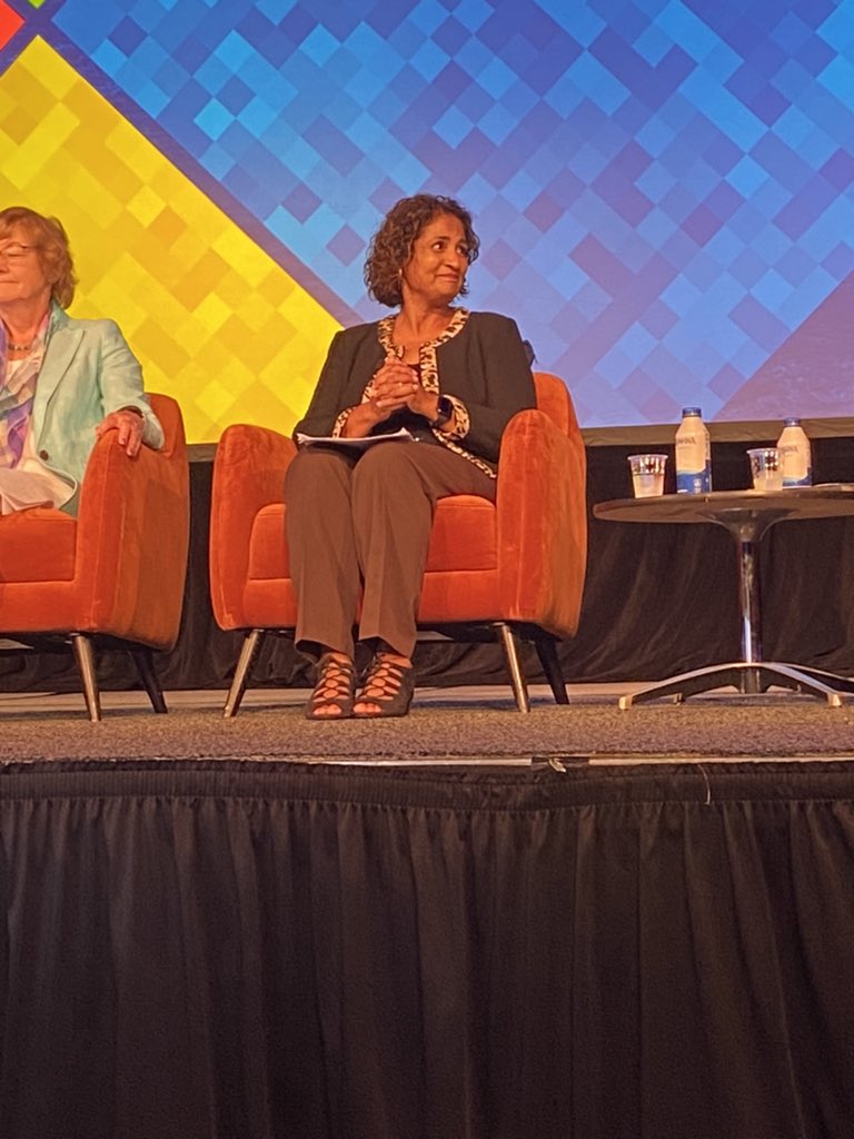 DrPamLuster's tweet photo. Check out my friend @MiraCostaPrez keynoting #SCUP22 #WorkforceDev #StrongWorkforce #Regionalwork #CollabnotCompete #SDICCCA @CalCommColleges #VUCAWorld https://t.co/O2HqbwrjHr