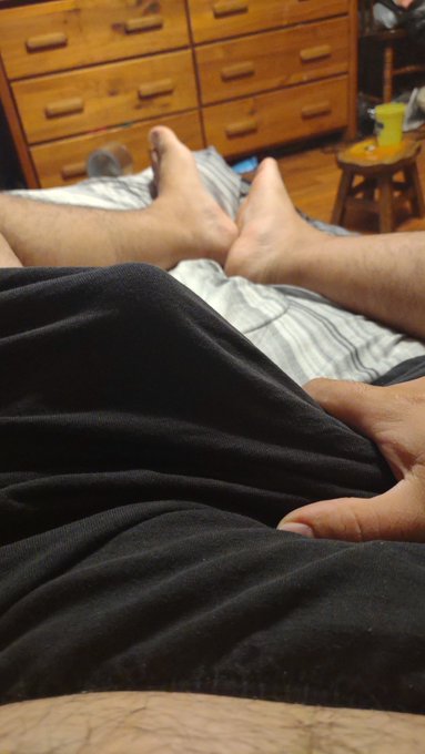Anybody want to help me cum join me https://t.co/OXCssiPnJQ https://t.co/j7F56B5Y9e