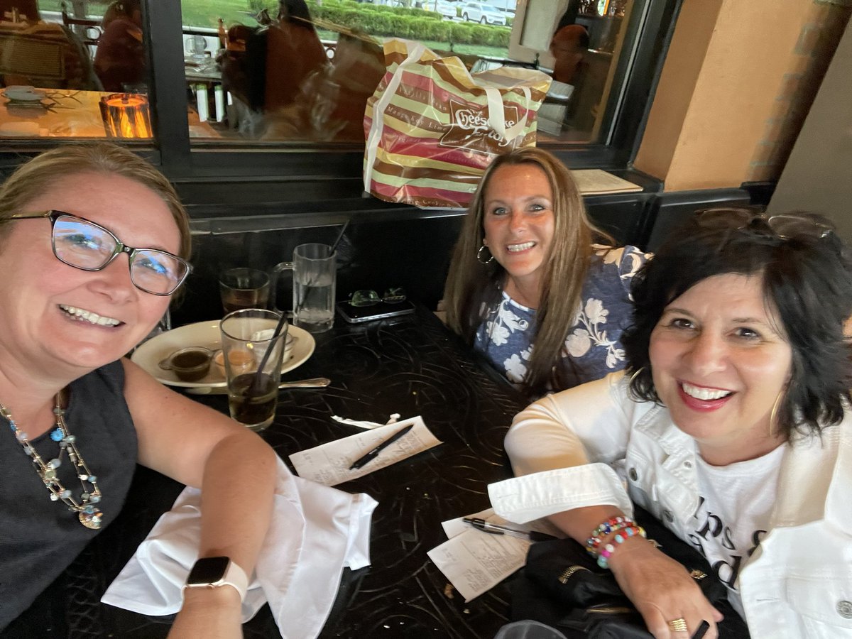 When your #Squad finally lives within a 30 mile radius and we get to reunite IN PERSON and not on FaceTime! ❤️ #BetterTogether #LadyLeadersTake2 🎬