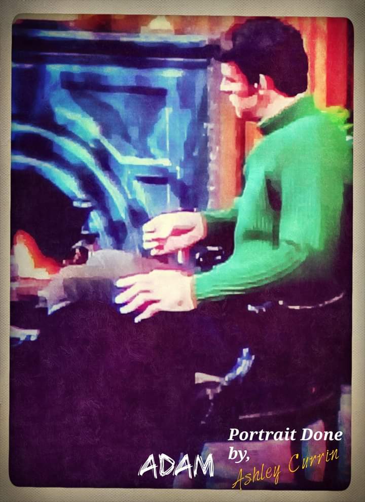 AshleyCurrin3's tweet photo. My before and after of #DarkShadows #RobertRodan Frankenstein #Adam 1st picture I took from my, 📺 and, the after when I used some of my edited, apps. I wanted my love to have his own, portrait! https://t.co/Y1Rne5LW15