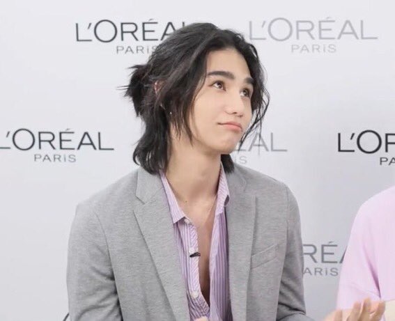 tomogatchis's tweet photo. You are so everything to me my sweetest angel boy and biggest gender nemesis https://t.co/tqFkAzfc3r