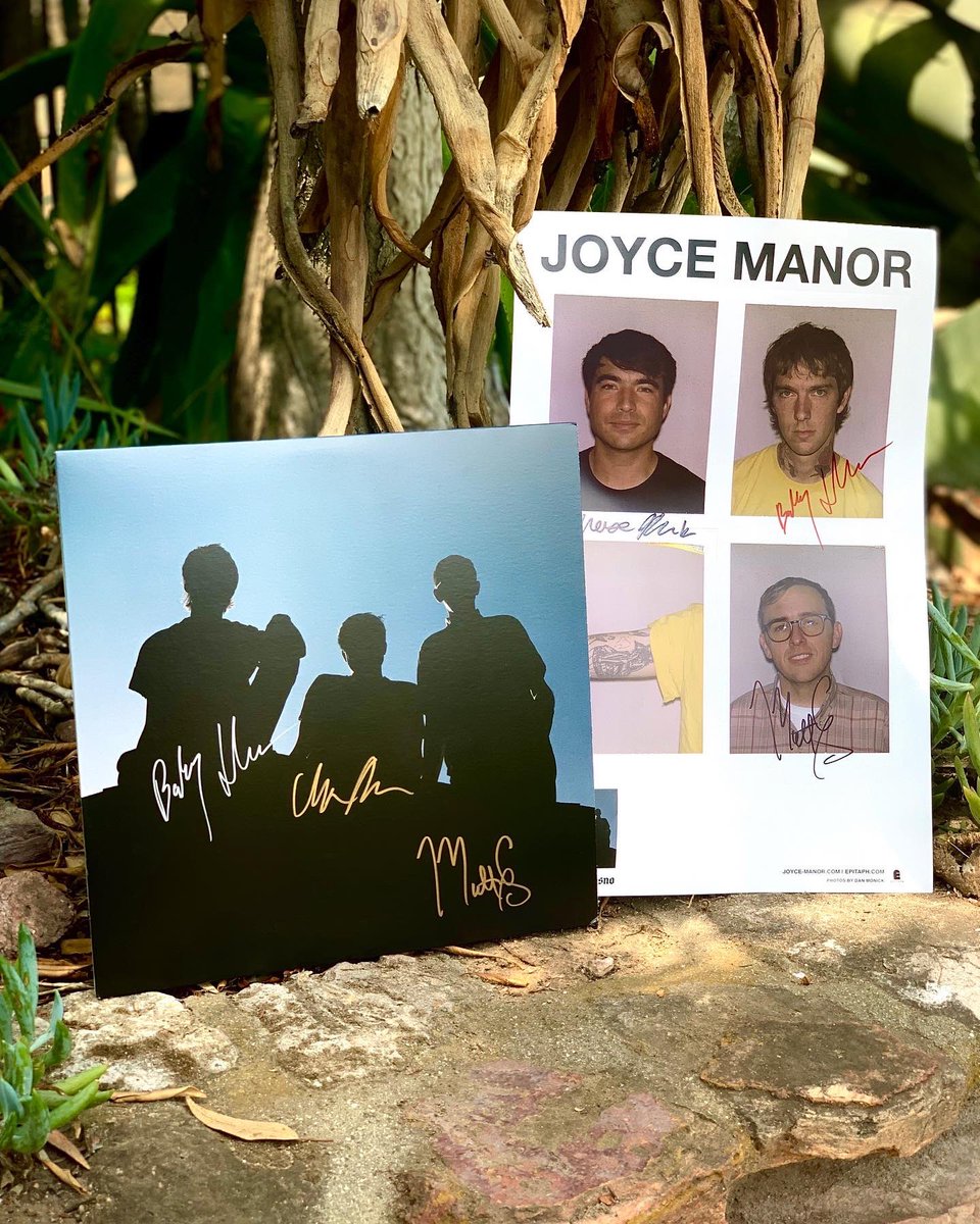 emonightCLE's tweet photo. 🚨TICKET GIVEAWAY🚨

Wanna see @JoyceManor at @AgoraCLE on August 8? Like and RT this tweet for a chance to win a pair of tickets!

Additionally, one person will win a signed merch bundle from Joyce Manor with vinyl and a poster!!

(Rules in threaded tweet below) https://t.co/guj7JhUrSt