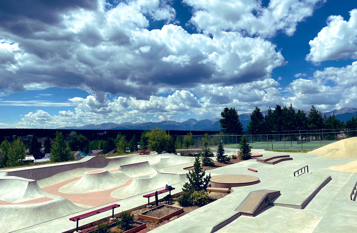 coffeestains420's tweet photo. Views from the skatepark
#colorado #Sky #mountains #sawatchrange #skateboarding #leadville #skateeverydamnday #shotoniphone # https://t.co/oEqdDM9QEd