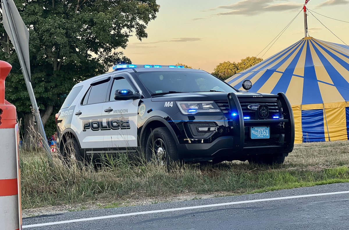 mendonpolice's tweet photo. Providing the highest level of safety through community partnerships! #ThisIsOurCommunity
#MendonPolice #MendonPD #MendonMA #MendonMAPolice #FirstResponders #PublicSafety #Cruiser #PoliceCar #PoliceCruiser https://t.co/9X9iZL86dz