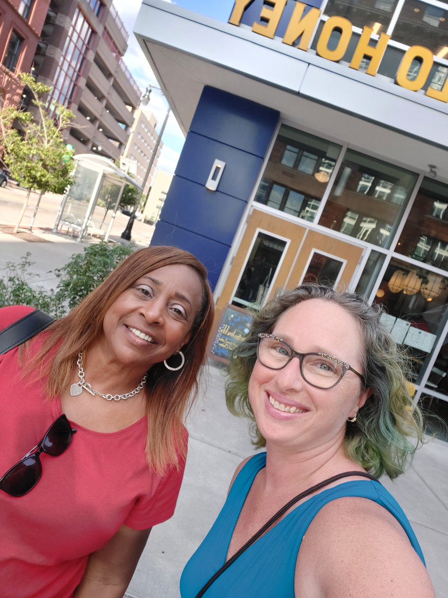 MSCOCHRILL's tweet photo. Sampling local cuisine at Tupelo Honey with a new friend #MiStem https://t.co/owxvNPR3Lk