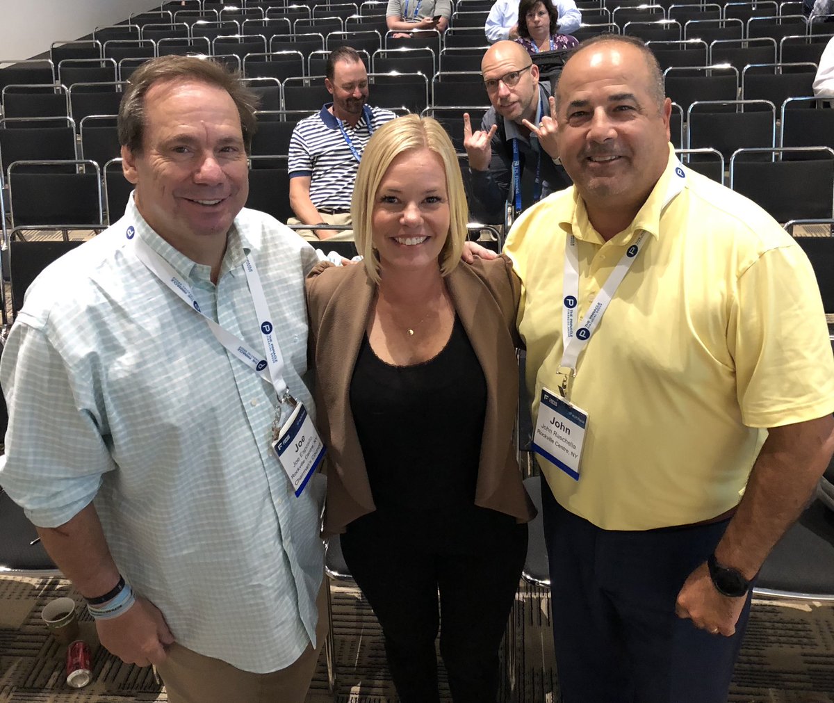 FinancialUmpire's tweet photo. The pic I came to get @LPL #LPLFocus with @TheSarahLeBlanc! Me, Sara, Joe @ThePinnacleFG. If you’re not seeking guidance from Sara, you’re doing it wrong. 😎 https://t.co/fuNqSMRPFW