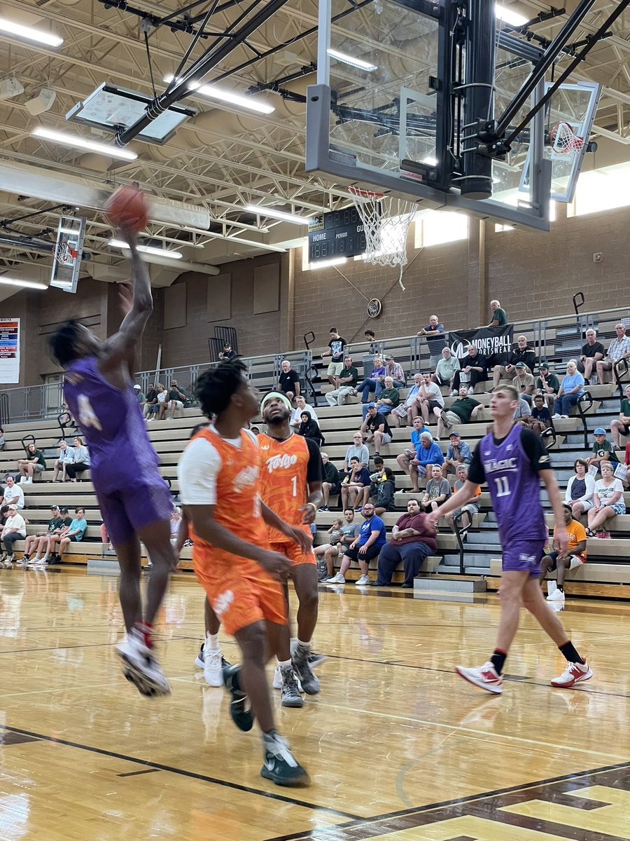 ncronkite's tweet photo. Checking out the @iamMoneyball Pro-Am at @HoltPublicSch. Some good ball being played tonight. https://t.co/k0BQCkneFS