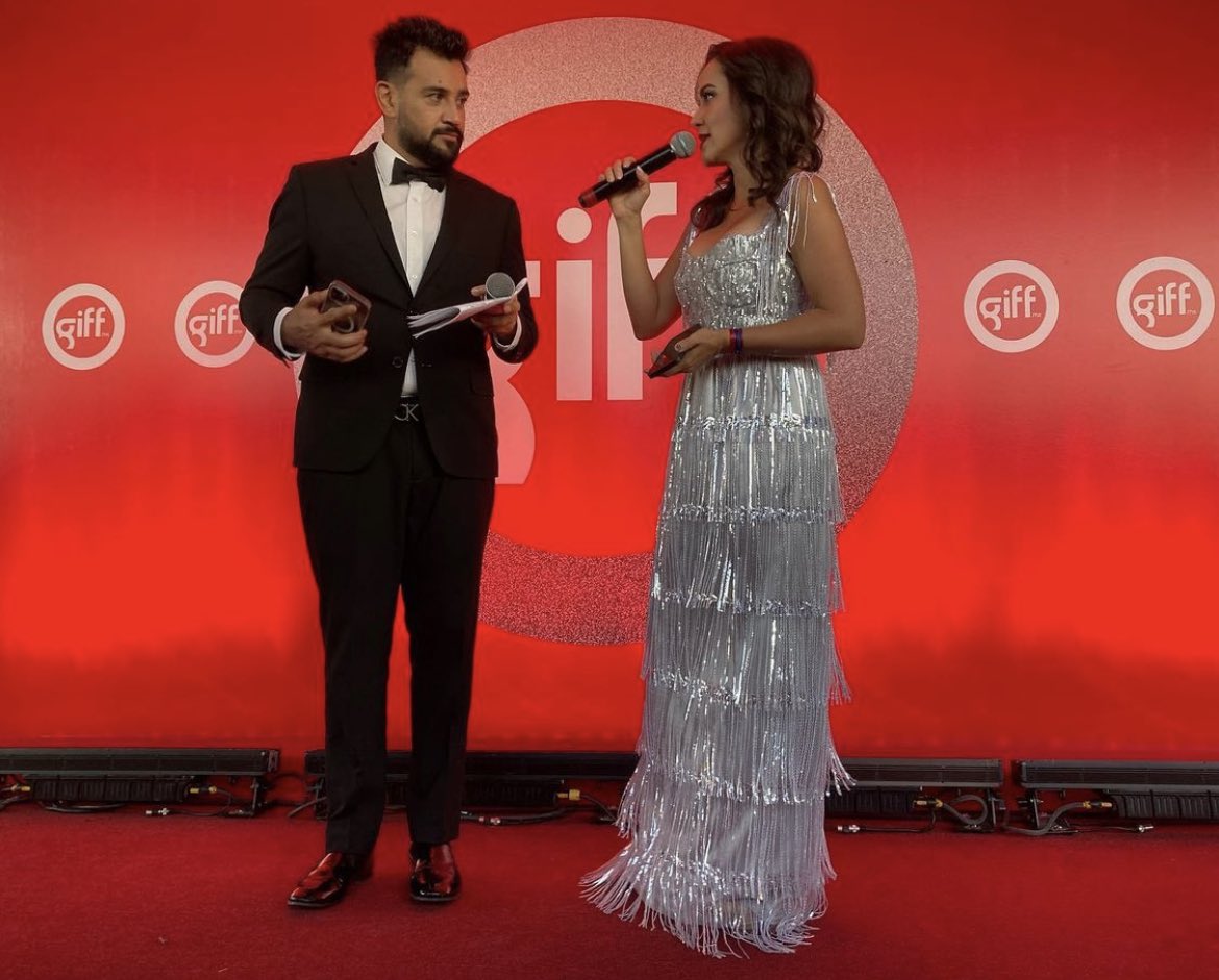 grettatrujillo's tweet photo. La marca mexicana @grettatrujillo presente en la alfombra roja del @giffmx by @bjxmoda conducido por @bellatrix_razo quien lucio uno de nuestros diseños y nuestra modelo @ammit_hitchcock de @talaveramodels con los vestidos exclusivos para una noche tan especial. https://t.co/tE0nLCvhQb