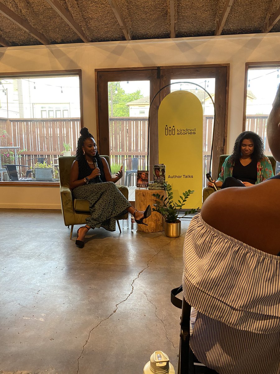 Nia_Davenport's tweet image. I’m having the pleasure of attending @AyanaGray’s event for #BeastsofRuin in Houston tonight💜💜💜💜💜

Go grab a copy: penguinrandomhouse.com/books/673363/b…