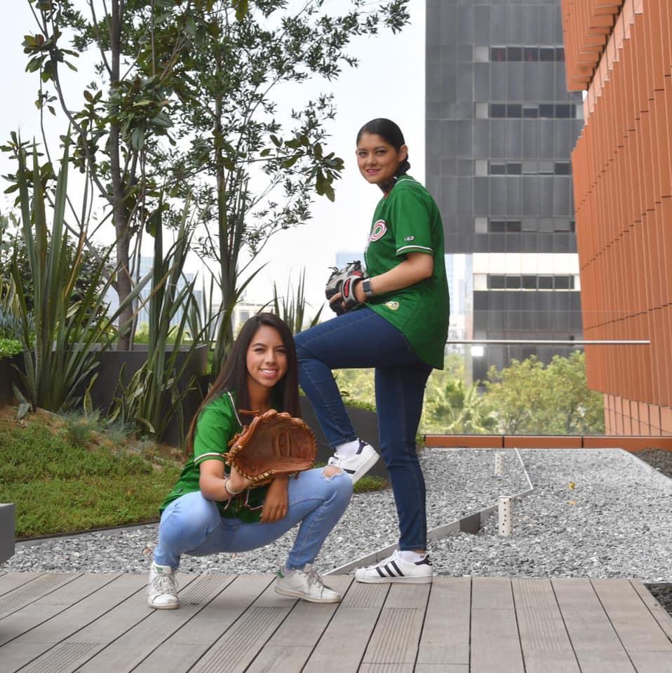 beisbolfemenil1's tweet photo. Felicitamos a @DafneML @Vanyaodz23 Pre-Seleccionadas Nacionales de Béisbol Femenil 
con miras al próximo Clasificatorio  a celebrarse en Caracas, Venezuela del 11 al 21 de agosto 2022. También fueron convocadas Valeria Rodríguez y Marcela Díaz . https://t.co/L5DZ0hAmLQ