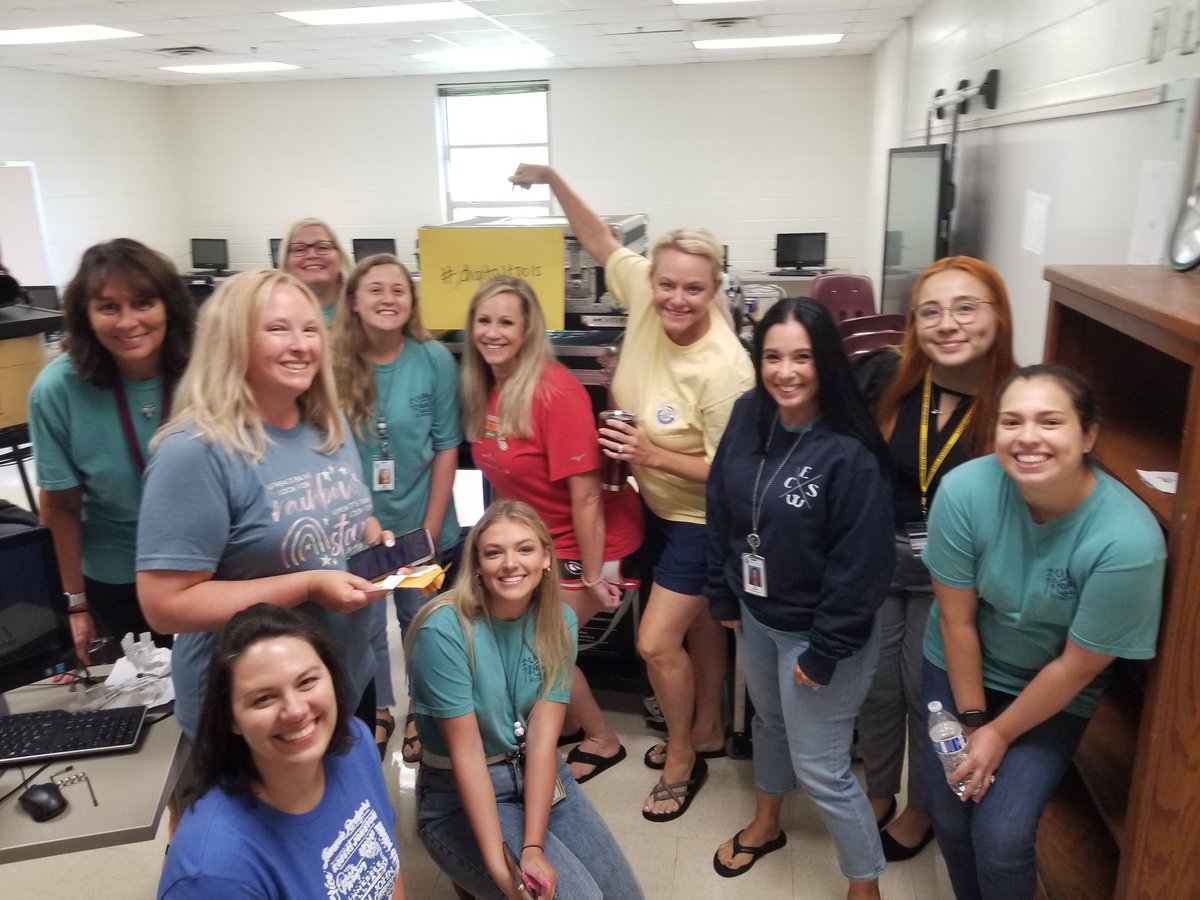 Jenn Straw tweet media