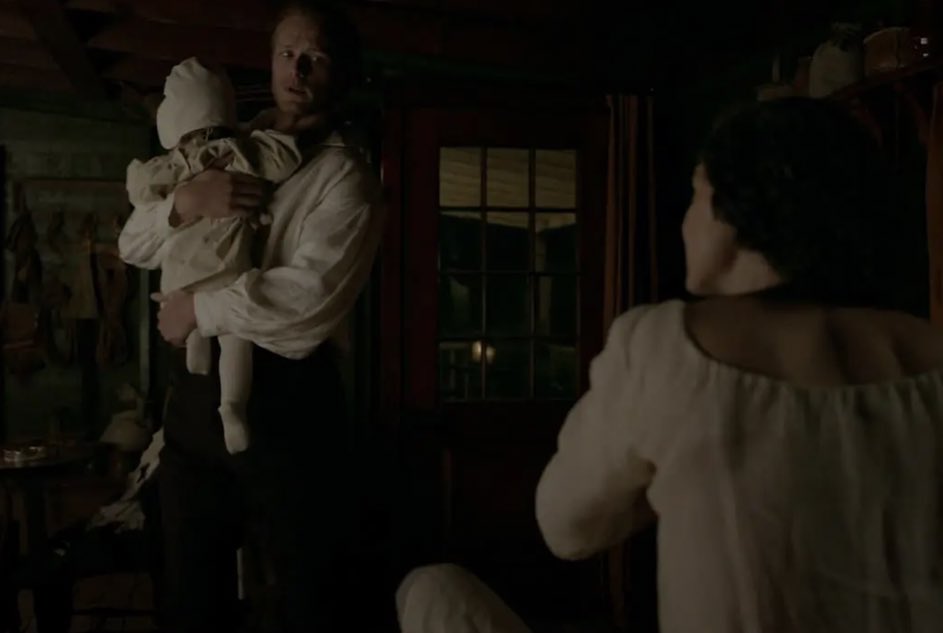 sbstevenson2's tweet photo. This whole scene was so cute but also lowkey makes me sad because just… everything lol — Jamie holding a baby, Claire braiding her hair & watching her boys, them just being all cuddly and giggly… and, and… THEY COULD HAVE HAD THAT WITH ALL THEIR TWELVE SPOONS 🥹😭 https://t.co/tag9klabBU