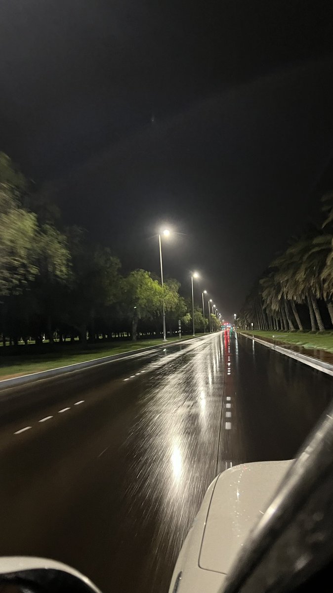 Abu dhabi rainy night