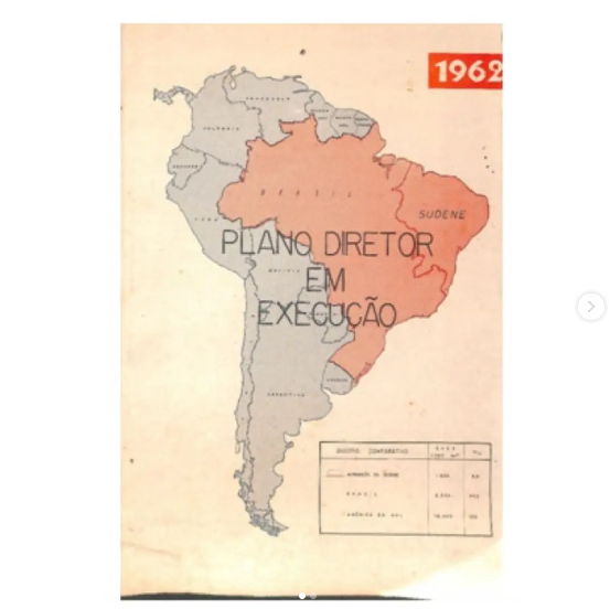traplev's tweet photo. @moreira_uallace salve Celso Furtado!!!
início do ano estava pesquisando (para um trabalho q ta em processo ainda) a a atuação de Celso e encontrei essa capa do "Plano da Sudene" de 1962 e na seqencia encontrei esse retrato dele próprio com os Planos em sua mesa.
#CelsoFurtado
#Traplev https://t.co/EPrC7V73iq