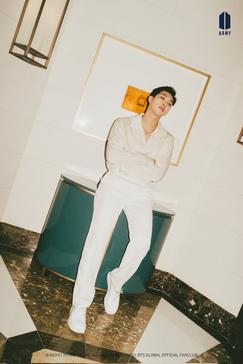 michimolala15's tweet photo. Pero Namjoon 😍😍😍 https://t.co/Xm7RbdX3Q1