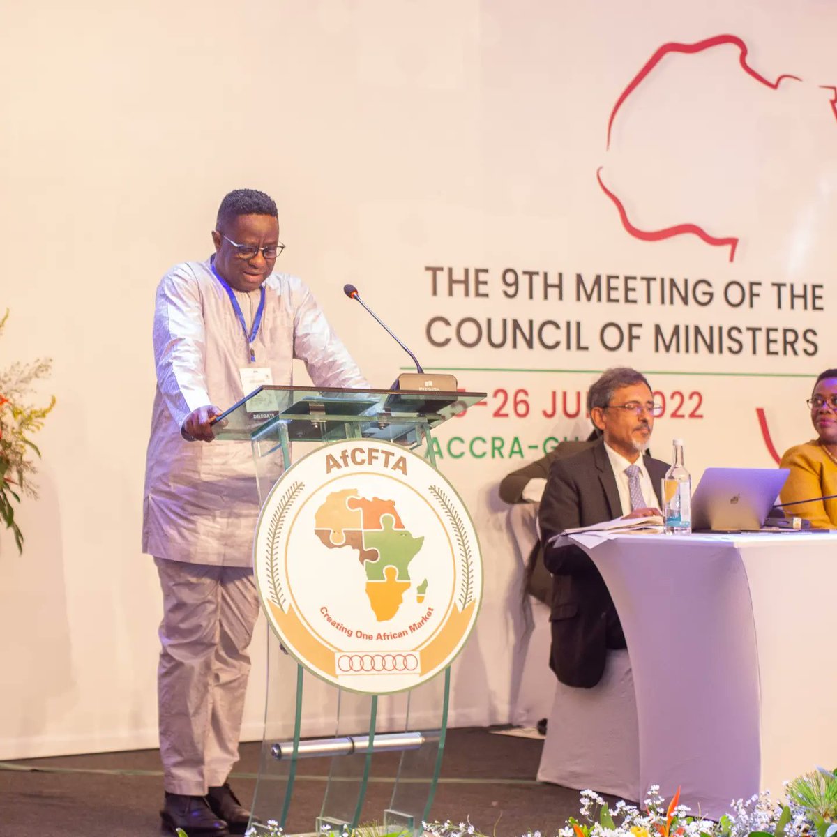 Yesterday,
I joined the African Continental Free Trade Area Agreement (AfCFTA) secretariat event at Labadi Beach hotel where I spoke on the ministry of Railway Development's engagements with Thelo Db consortium (made of a South African Railway Company)
#AfCFTA