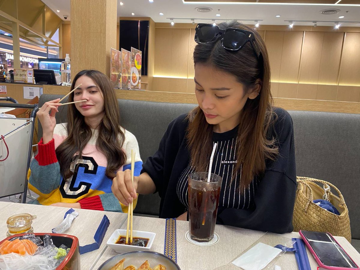 BaebyblueTwo's tweet photo. อ๋อค่ะ ไม่ชอบกินของดิบ.. https://t.co/ZXn9ImoaxF
