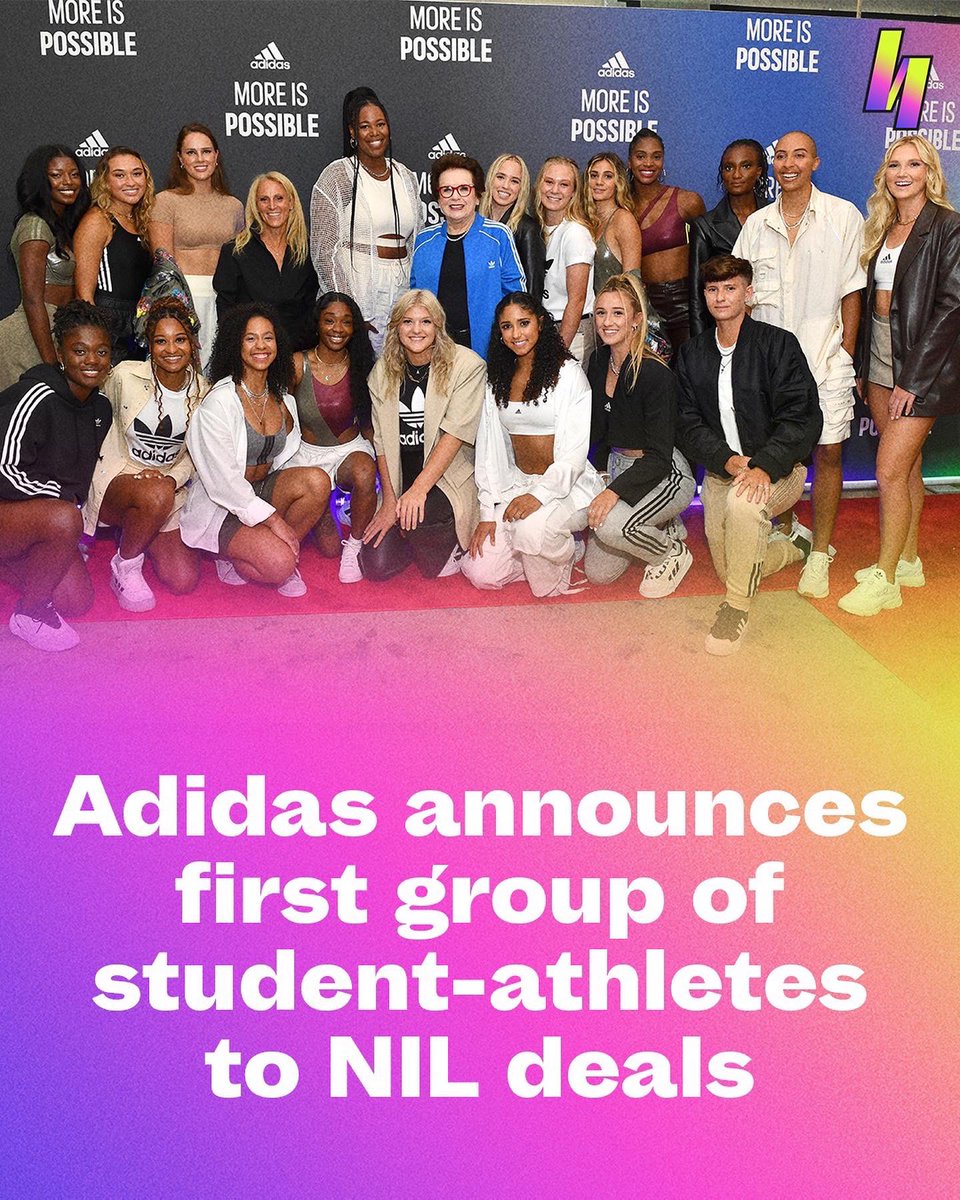 brwsports's tweet photo. The list consists of 15 women across seven collegiate sports and will participate in a mentorship program created by @Candace_Parker 👏🏾🔥 https://t.co/4oI0PxvvlT