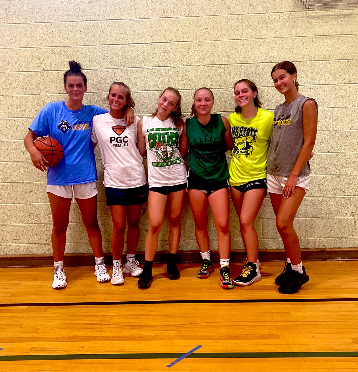 SwishCapeCod's tweet photo. One method of combatting the “dog days” of summer is by injecting a dosage of @cwilsonn35 (‘23; @UMassDwbkb) into your Tuesday programming. Such a special surprise! Oh, and having @AubrieSchwager (‘25; @Swich_Athletics) obliterating sessions helps too. My goodness. 💙🧡 https://t.co/YRfFfK2xSm