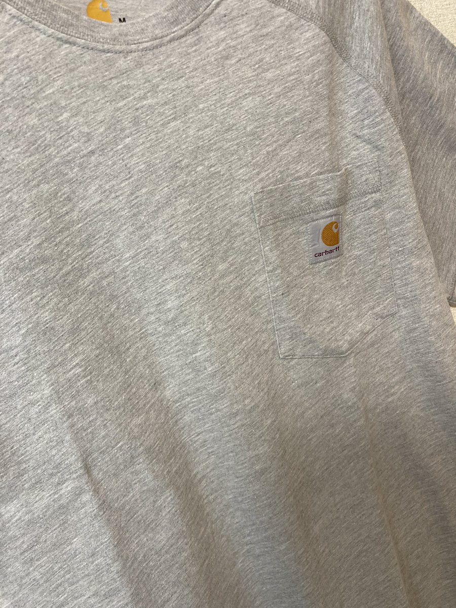 Rice_ears's tweet photo. 【古着】Carhartt カーハート Ｔシャツ 🌾
シンプルなカラーとデザイン、サイズも大きめなので性別問わず🙆‍♀️
 #古着  #street  #ストリートファッション  #Carhartt  #カーハート  #オーバーサイズ  #古着女子  #古着男子 
商品詳細です⬇️
https://t.co/aUzcIghvVO https://t.co/JjNYyv5BMj