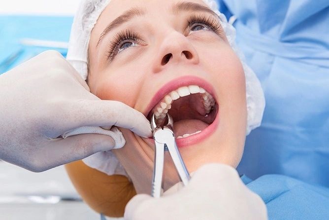 𝐖𝐡𝐚𝐭 𝐬𝐡𝐨𝐮𝐥𝐝 𝐈 𝐝𝐨 𝐰𝐡𝐞𝐧 𝐦𝐲 𝐖𝐢𝐬𝐝𝐨𝐦 𝐭𝐞𝐞𝐭𝐡 𝐜𝐨𝐦𝐢𝐧𝐠 𝐢𝐧?

𝒄𝒍𝒊𝒄𝒌 𝒉𝒆𝒓𝒆 𝒕𝒐 𝒌𝒏𝒐𝒘 𝒎𝒐𝒓𝒆 𝒂𝒃𝒐𝒖𝒕 👇
cleftsurgerymumbai.in/wisdom-tooth-s…

_
#wisdomtooth #DentistInAndheri #PainlessTreatment #wisdomtoothremoval  
#toothpain #dental #dentist