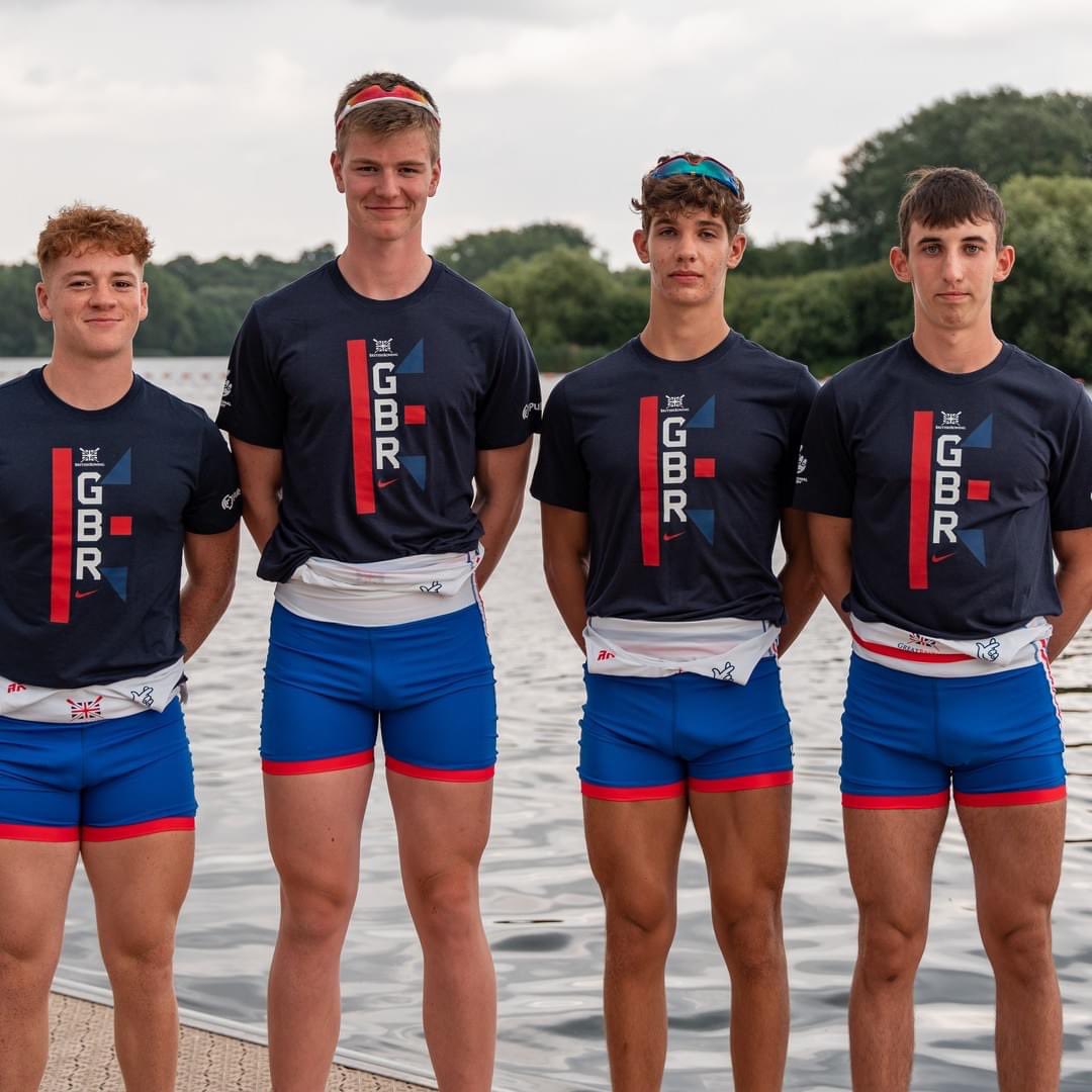 WORLD ROWING U19 CHAMPIONSHIPS

Today the #GBRowingTeam Under 19 men’s quad scull get their campaign in Varese underway at 08:15 (BST).

This crew features Josh Matthews from <a href="/SP_RC1/">Strathclydeparkrc</a> <a href="/StartStrathPark/">Performance Development Academy Scotland</a> and is coached by <a href="/TomYoung_91/">Tom Young</a> 

#WRU19CH
#FlyingTheFlag 🏴󠁧󠁢󠁳󠁣󠁴󠁿🇬🇧
#ScotsOnTour