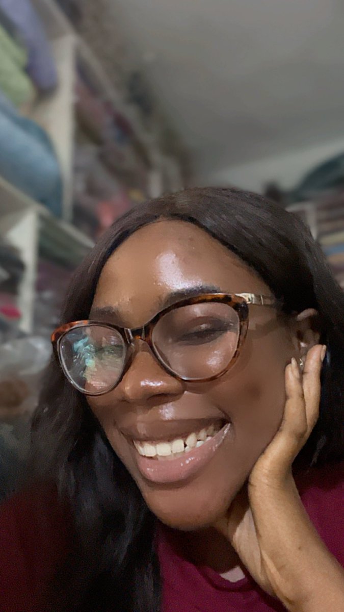 Barr. Champagne😌🧚🏻‍♀️ tweet media