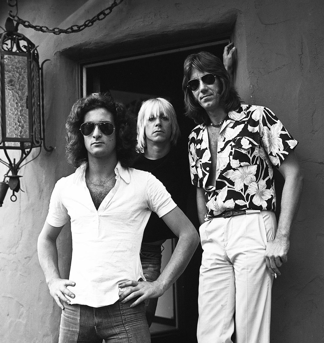 Danny Sugarman, Iggy Pop, and Ray Manzarek (1974)

📸: James Fortune