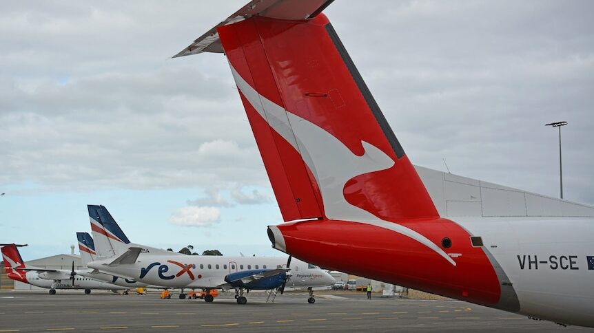 SmartAviationAP's tweet photo. Australia’s @RexAirlines Calls On Competition Watchdog To Take Action Against @Qantas 
Read more here: https://t.co/bKl612LfJE

#SmartAviationAPAC #Aviation #Aviationnews #Aerospace #Aerospacenews #Aircraft #Aeroplane #Airline #Airlinenews #Australia https://t.co/hyCkkMqcWi