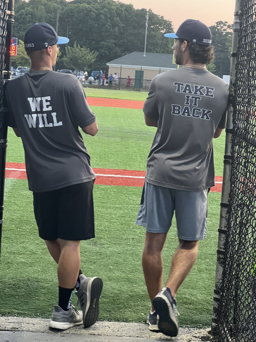 MichB1226's tweet photo. The bond that my son develops tells me the type of person you are.  Does he put in 110%?  Is he willing to work hard for you?  Does he care what you think?  Do you practice what you preach?  A good coach get can teach you, a great coach can motivate you. @joeysang2 Derek Masino https://t.co/ty0i5Lt7SE