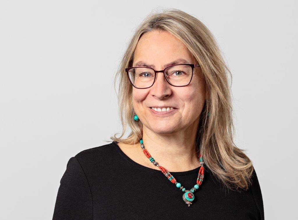 Was ist eigentlich diese #Identität und wo kommt sie her? Darüber hatten wir ein wunderbares Gespräch mit der Historikerin <a href="/AntjeFluechter/">Antje Flüchter</a> vom <a href="/sfb_comparing/">SFB 1288 "Praktiken des Vergleichens"</a> / <a href="/unibielefeld/">Bielefeld University</a> und können euch das Zuhören nur empfehlen!😎 praktischtheoretisch.podigee.io #wisskomm #twitterstorians