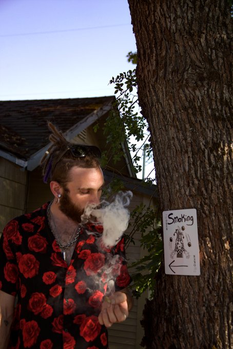 Almost forgot these pics from the other weekend at my good friend's wedding 🤝🍻 https://t.co/mTfw70VF