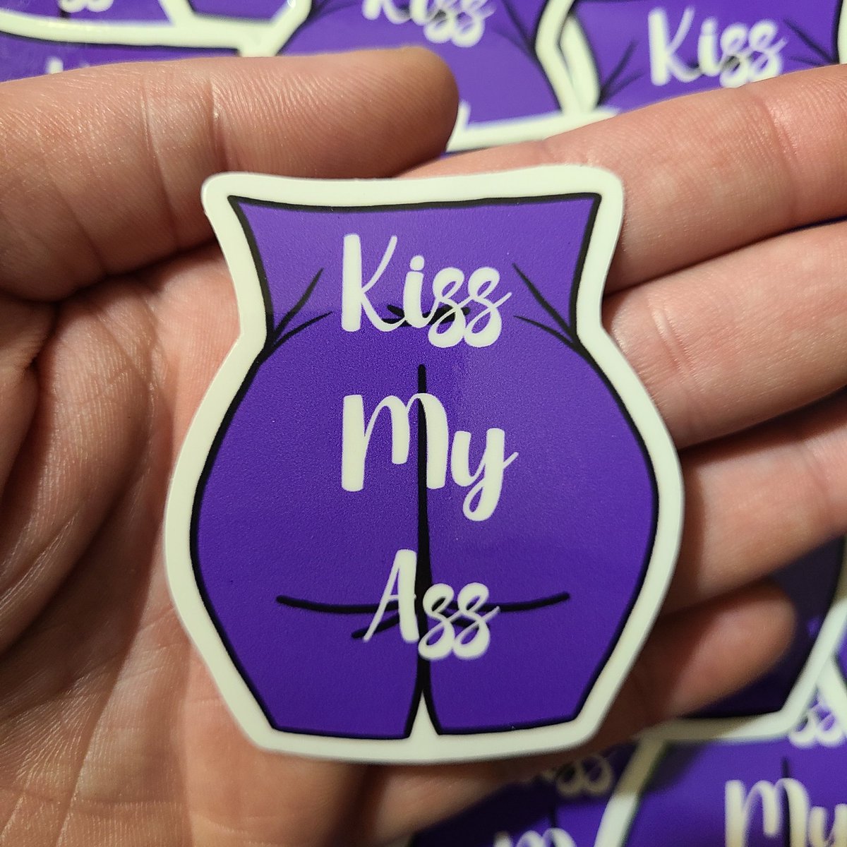 thornxexpress's tweet photo. BUY MY BUTT! but not like my actual butt, just this sticker drawing of it 😅😈 
#kissmyass #buttdrawing #ass #butt #nudeart 
https://t.co/QKIQfeWEN4 https://t.co/IcWKZvfMlb