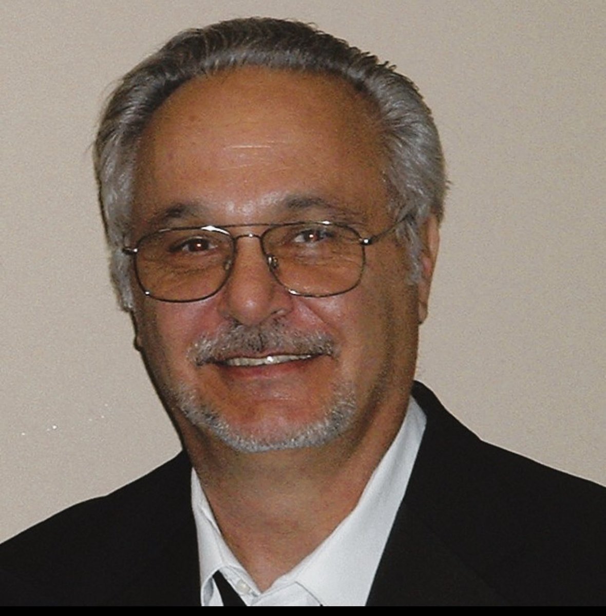 OSSCAsoccer's tweet photo. OSSCA congratulates John Guiliano, former Beavercreek Coach on OSSCA Hall of Fame. A 30 yr coaching record placing 5th all-time in Ohio. In 3 State Final appearances,he finished w/2 Runner-ups &amp; 1 State Crown.  Welcome John Guiliano to OSSCA Hall of Fame! ⁦@mvssca_soccer⁩ https://t.co/s9W3zKdDqu