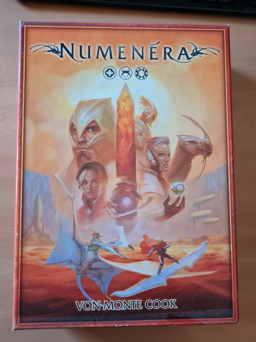 lars_hermes's tweet image. Jeden Tag im Juli ein Rollenspielbuch #pnpde

Tag 27: #Numenera von @SilentPat