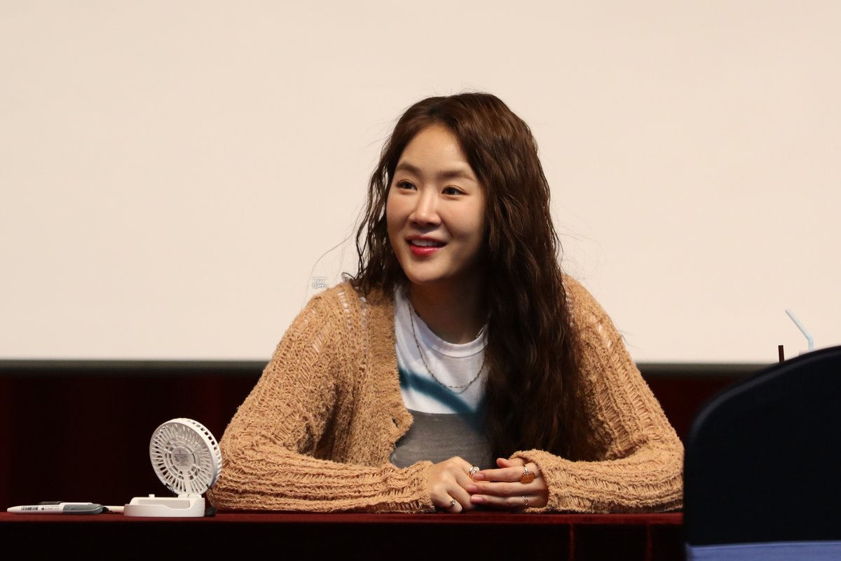 sistarbox's tweet image. 220515 #소유 #Soyou 1st Mini Album [Day &amp;amp; Night] Fansign sistarbox.blogspot.com/2022/05/220515…