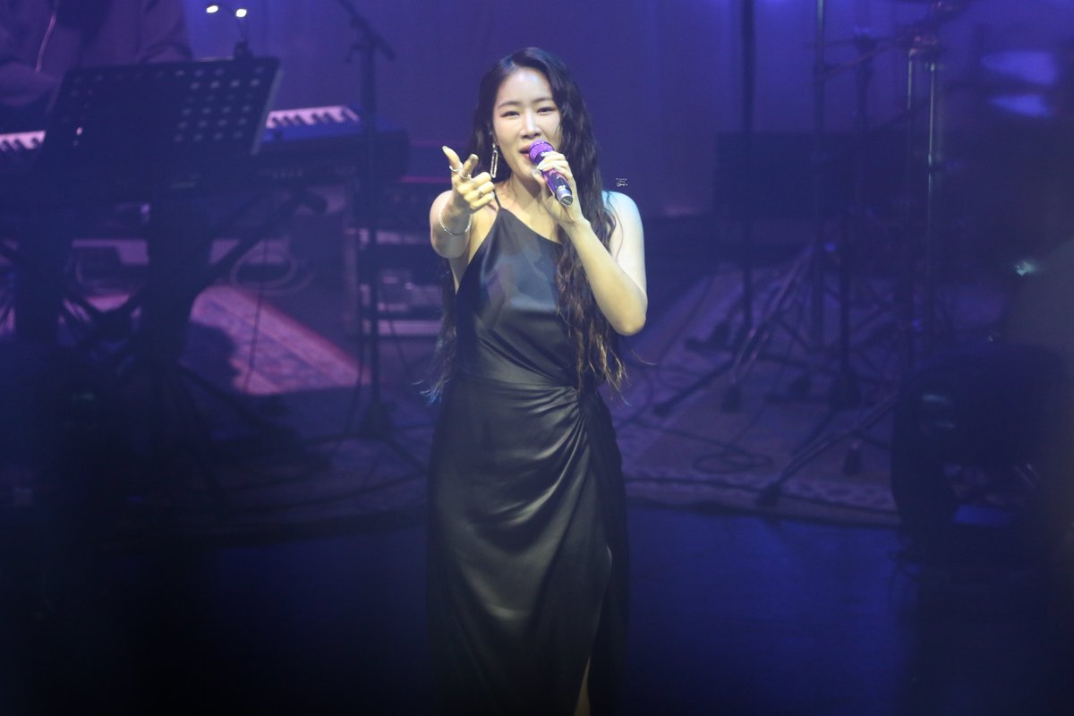 sistarbox's tweet image. 220402-03 #소유 첫단콘 #Soyou Concert [THE LIVE : NIGHT]  sistarbox.blogspot.com/2022/04/220402…