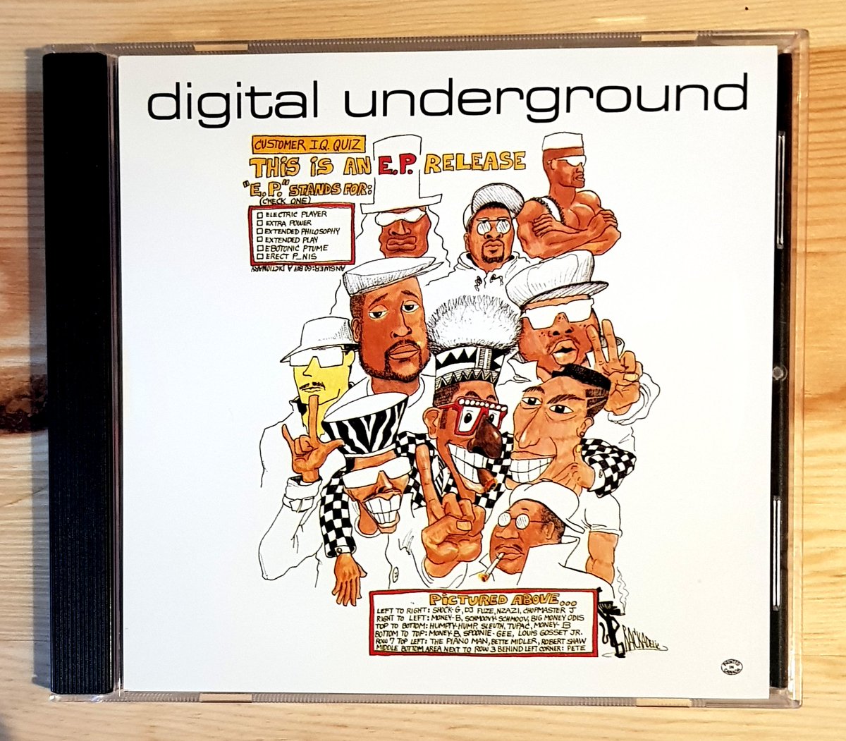 fredgoaty's tweet photo. Un disque un jour, série d'été.
[From my compactothèque.]
Cette semaine : The Hip-Hop Week.
#digitalunderground #shockg #huptyhump #moneyb #tupac #tupacshakur #parliament #pfunk #milesdavis #fattime #hiphop #thegoldenageofhiphop https://t.co/9QytTdWd48
