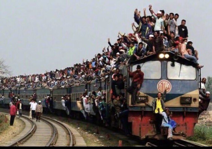iamhmmad1's tweet photo. PTI supporters coming  to download Careem without any reason #BoycottCareem https://t.co/iwNJP23LoD